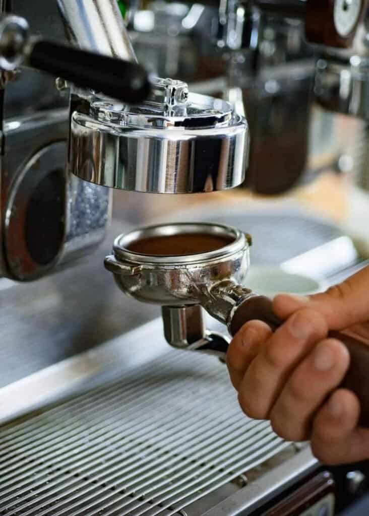 Comparing Brewing Techniques of Aeropress to espresso makers
