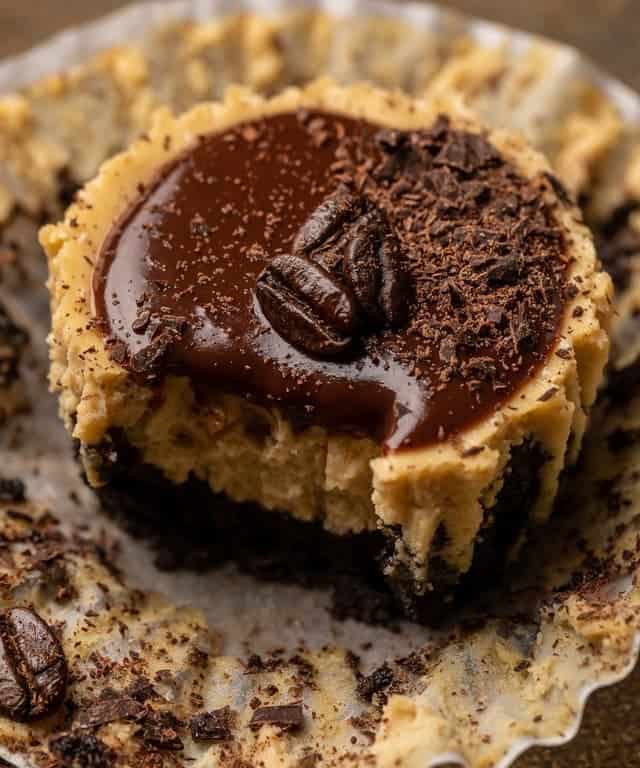 Mouthwatering mini coffee chocolate cheesecake recipe
