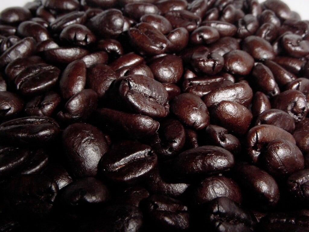 Steps to Prepare a Strong, Dark Roast Espresso