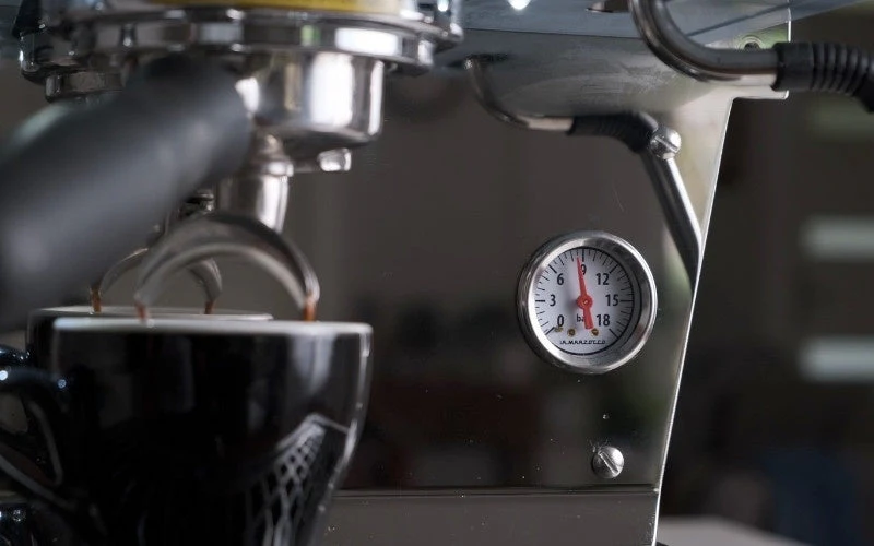 Espresso Pressure: Does 20 Bar Beat 15 Bar?