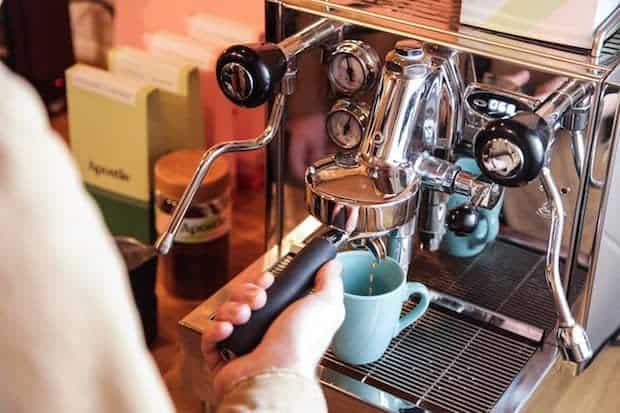 Assessing the price of espresso machines
