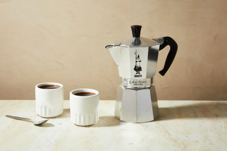 Complete guide to brewing coffee with a Moka pot.