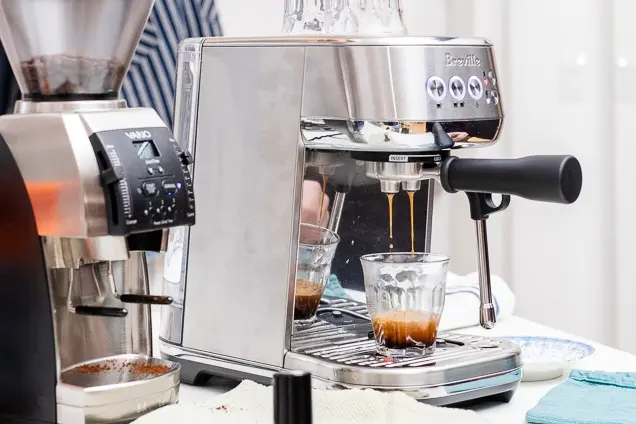 Who Makes the Best Espresso Machine? (Complete Buyer’s Guide and Brand Comparison)