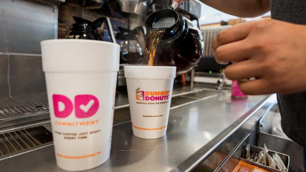 What Espresso Machine Does Dunkin Use? A Comprehensive Guide