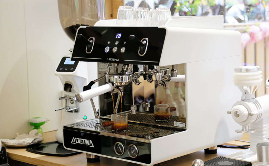 Commercial vs. Home Machines​ espresso