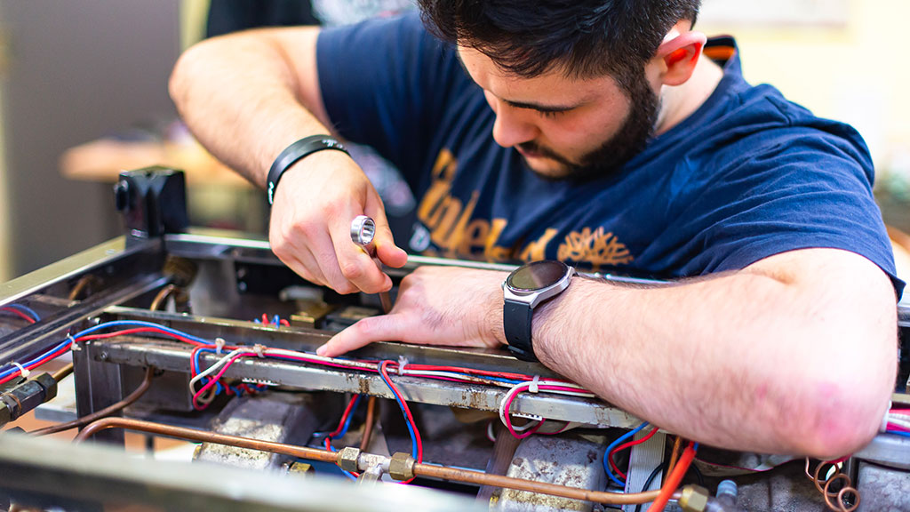 Understanding the Role of an Espresso Machine Technician