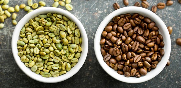 Green-to-light roast bean progression in roasting tray