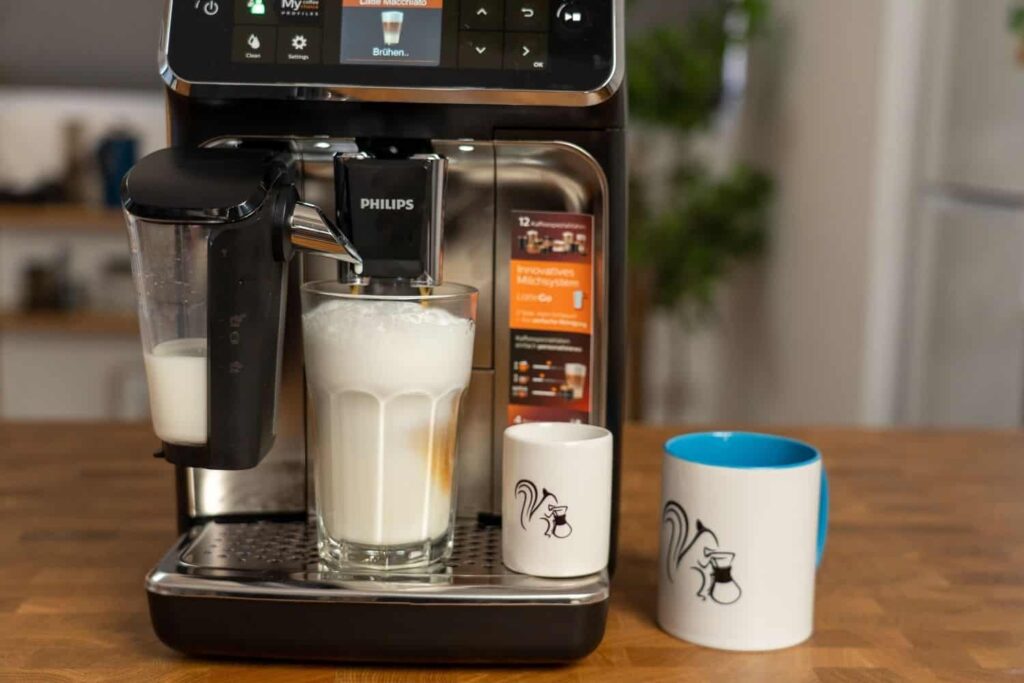 Philips 5400 vs De Longhi Dinamica Plus: Best Mid-Range Choice?