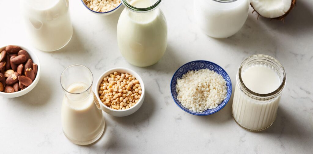 How to Froth Oat, Almond, Soy & Dairy Milk for Microfoam